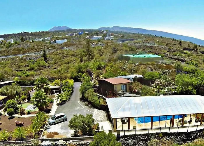 Hébergement de vacances Casa Romeo Mit Kaminofen Und Sonnenterrasse By Interhome *