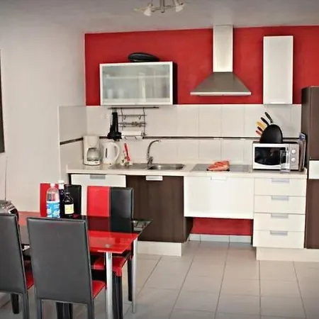 Casa Romeo Mit Kaminofen Und Sonnenterrasse By Interhome *