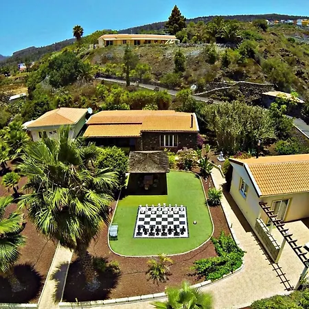 Casa Romeo Mit Kaminofen Und Sonnenterrasse By Interhome Guía de Isora