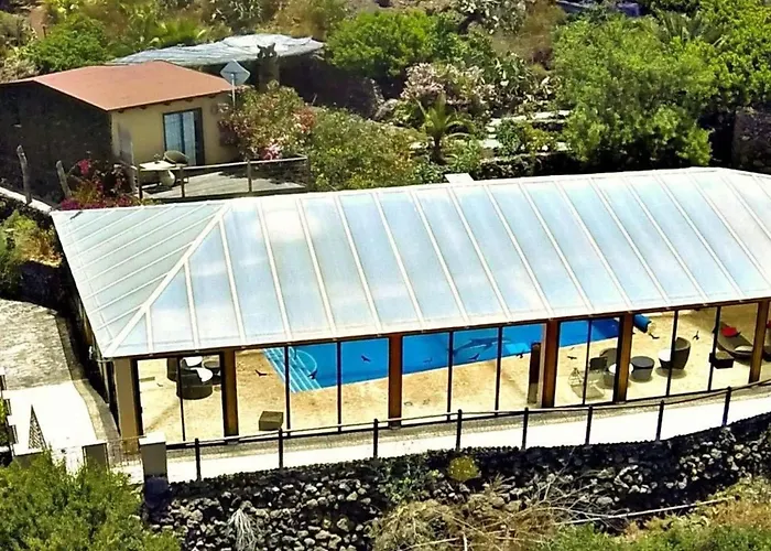 Tatil Evi Casa Romeo Mit Kaminofen Und Sonnenterrasse By Interhome